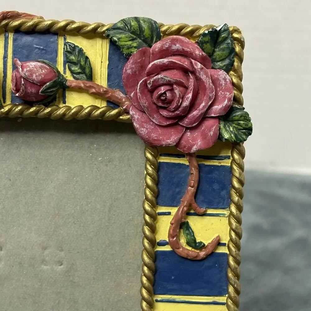 Vintage Hand painted 3D Floral Resin Picture Frame 3.5x5